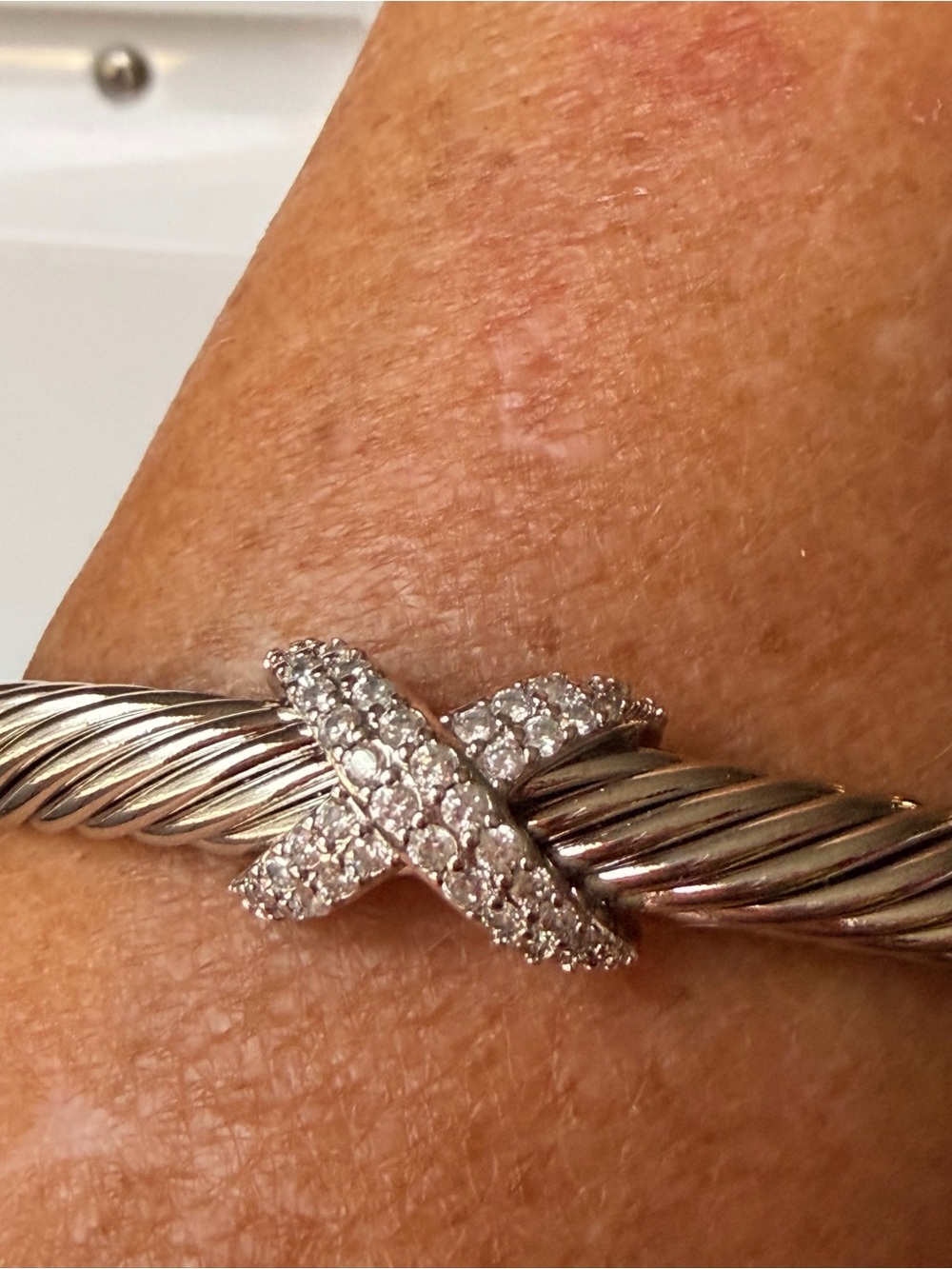 David Yurman Silver Cable X Bracelet with Pavé Diamonds marked DY 925 - Picture 4 of 11